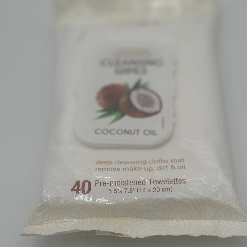 Personal Care oil-infused moisturizing cleansing wipes, 40 Pre-moistened Towelet